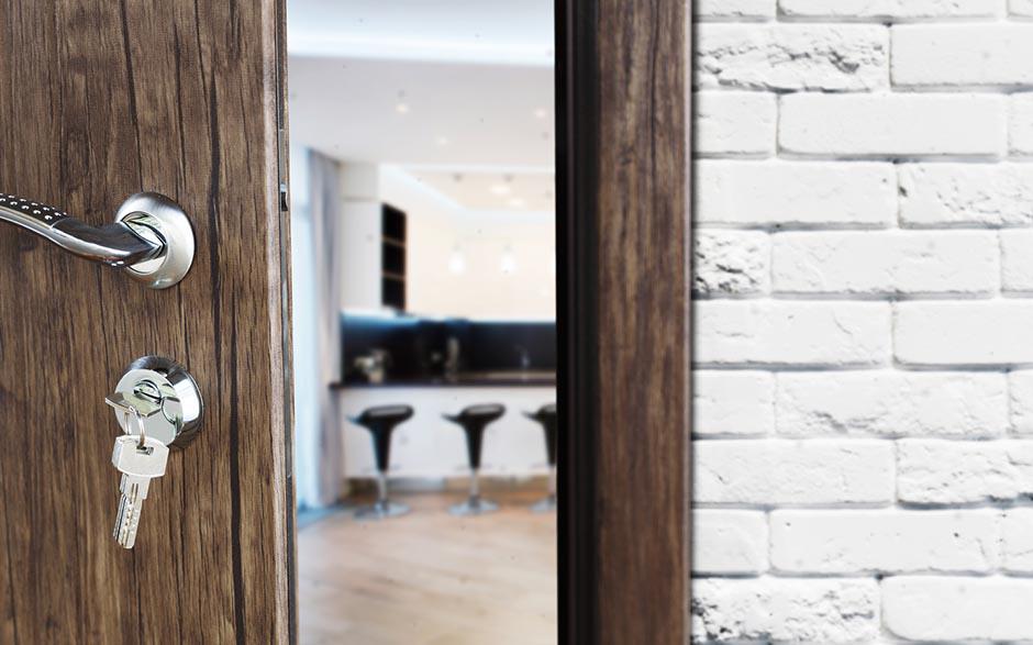 porte claquée clés à l intérieur Nainville-les-Roches